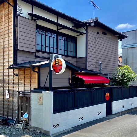 Okiya Guest House & Tapas Bar Kiryu Exteriör bild