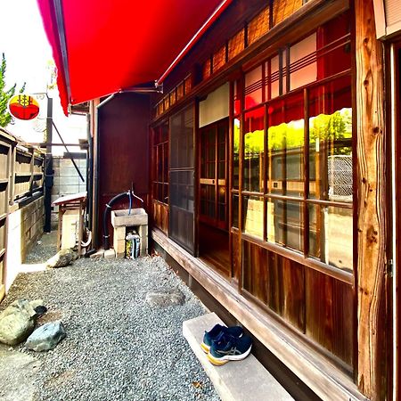 Okiya Guest House & Tapas Bar Kiryu Exteriör bild